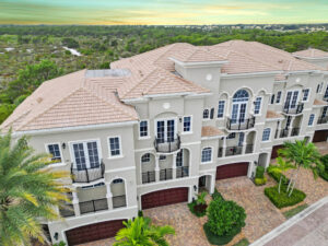 144 Tierra Lane #13, Jupiter FL Listed by LUXE IQ Group, Dennis Lue Yat